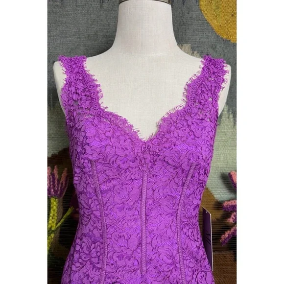 Monique Lhuillier Dress - Picture 6 of 16